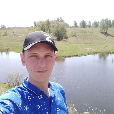 Михаил Хаустов